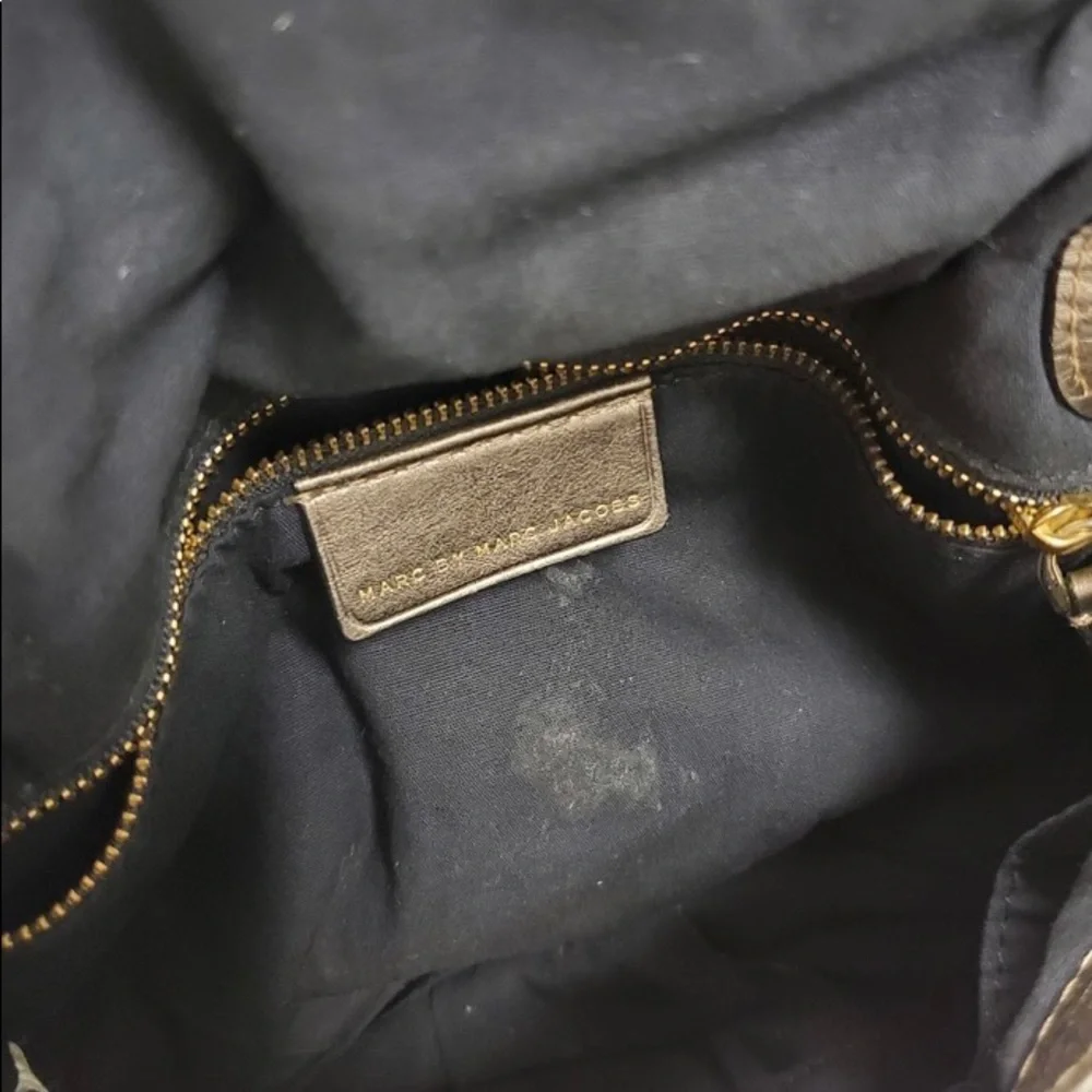 Marc By Marc Jacobs Workwear Quilted Metallic Crossbody - Picture 9 of 12